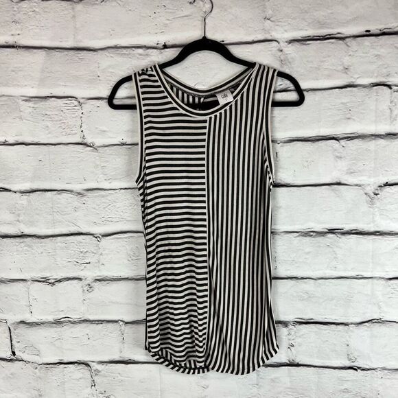 CAbi Women's Striped Sleeveless Tank Top Black Size S Casual Spring - Picture 3 of 8